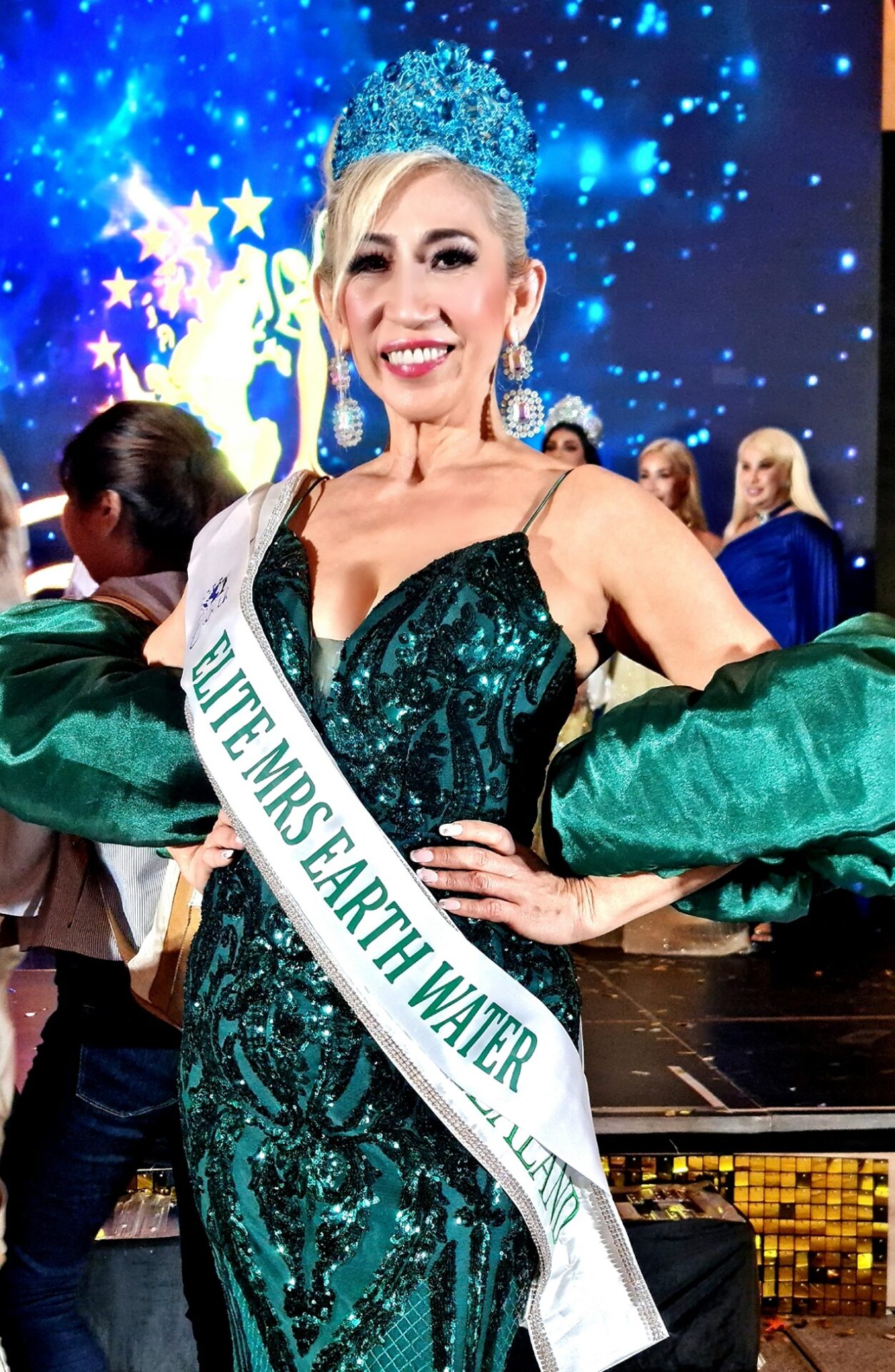 aotearoa beauty pageants new zealand mrs earth water